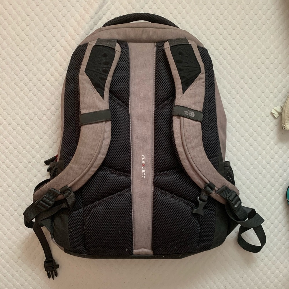 North Face backpack - Picture 2 of 4